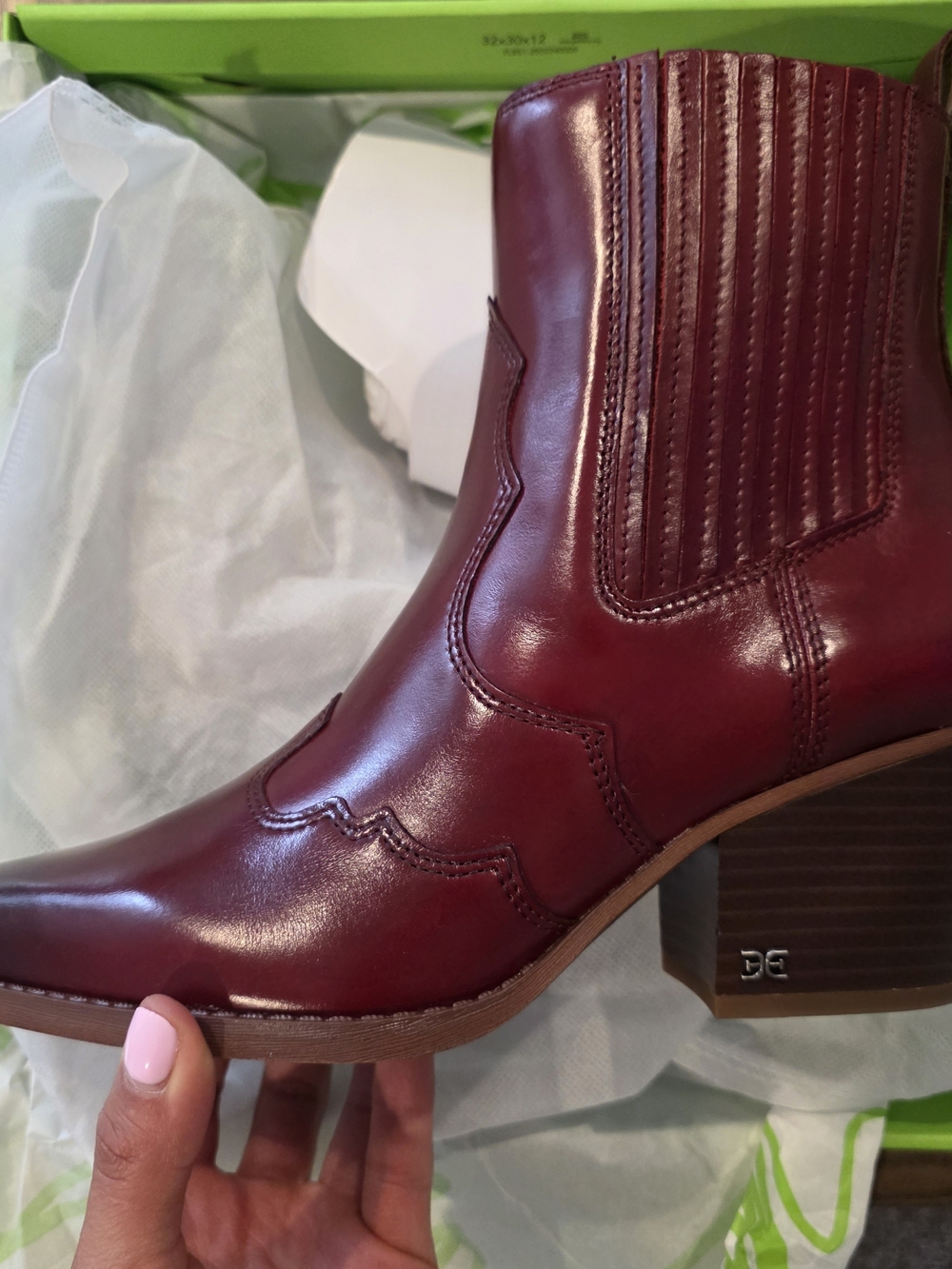 NEW IN THE BOX Sam Edelman Women's West Leather Ankle Boots - Picture 3 of 9